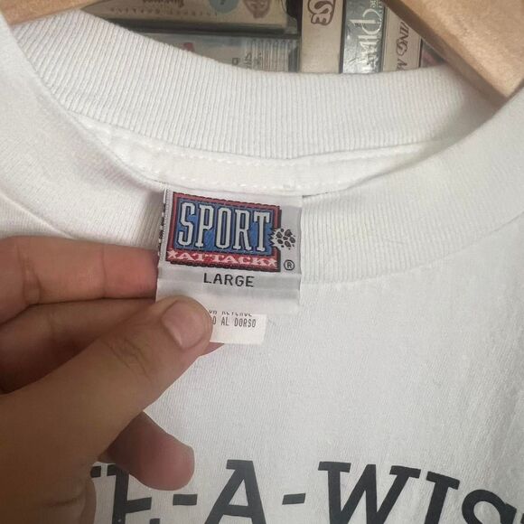 Vintage Y2K men’s Make a Wish foundation t shirt Large - Picture 3 of 5